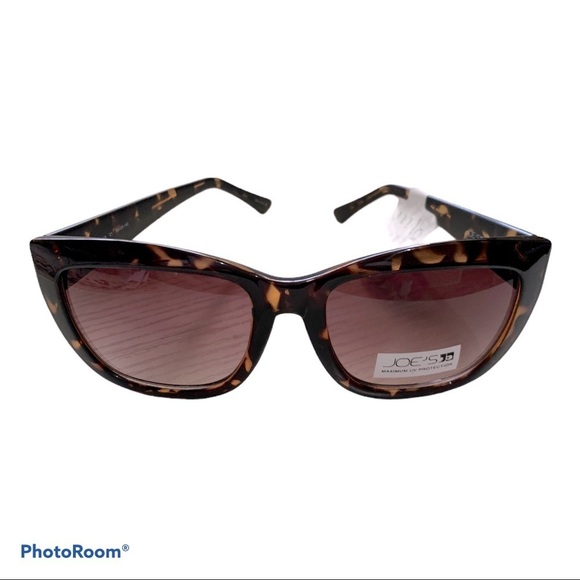 Joe's Jeans Accessories - Joes Jeans with a cat eye shape in color tortoise